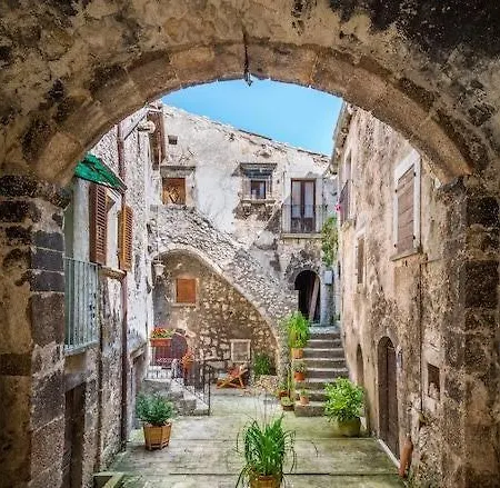 La Casetta A Pie Di Monte- Affitti Brevi Italia